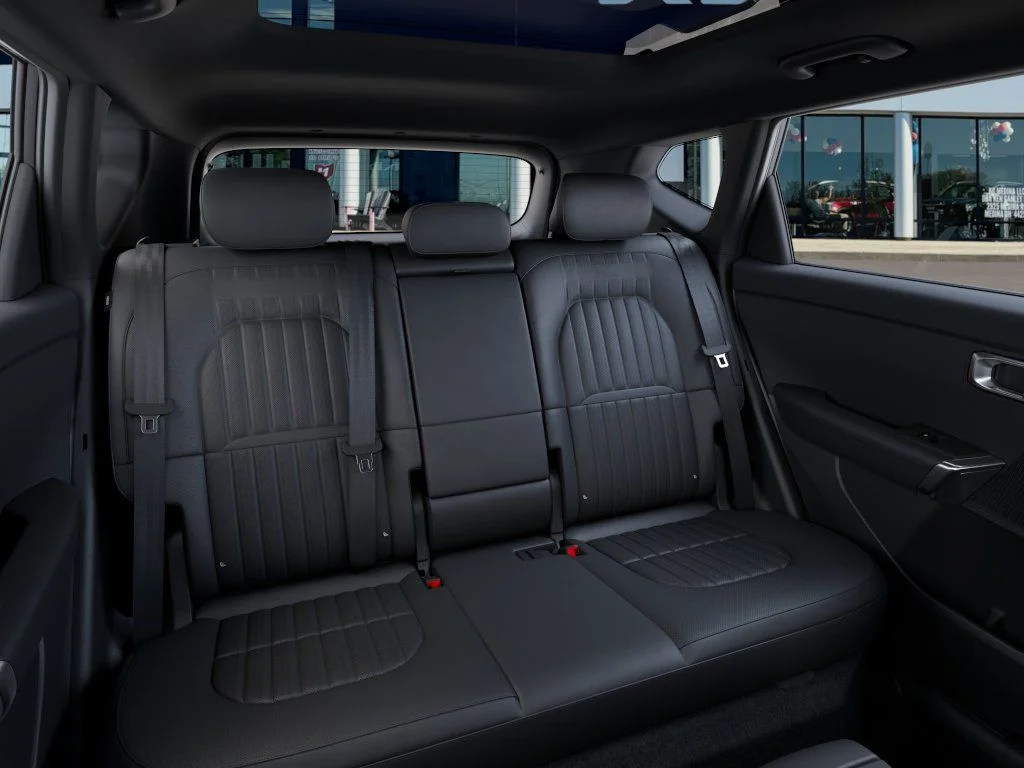 New 2027 Iceberg Green Kia X-Line image 16