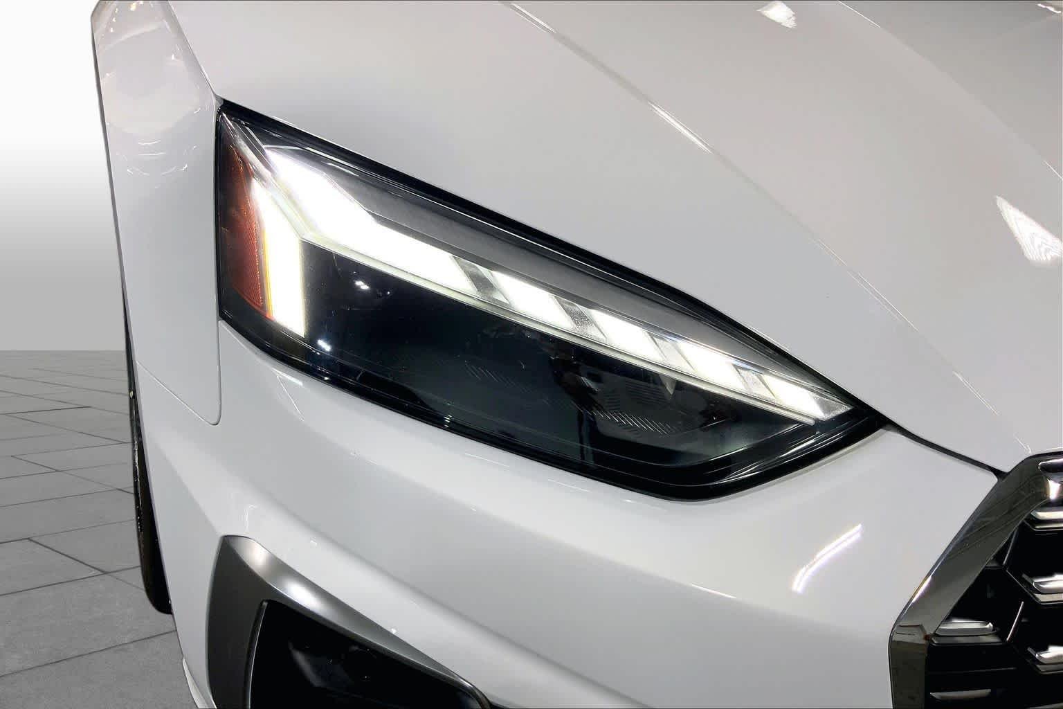 Used 2024 Arkona White Audi Premium Plus image 28