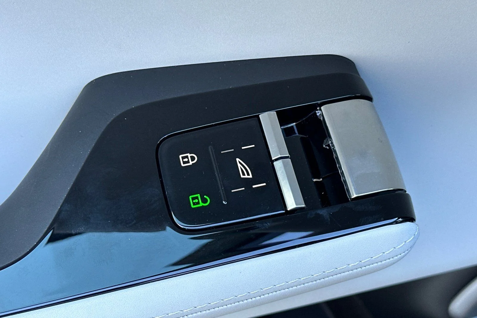 New 2025  Polestar Long Range Dual Motor image 15