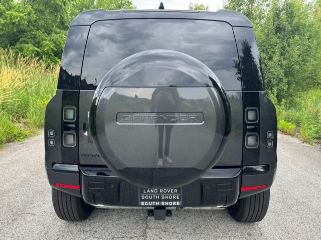 New 2026 Carpathian Grey Land Rover S image 6