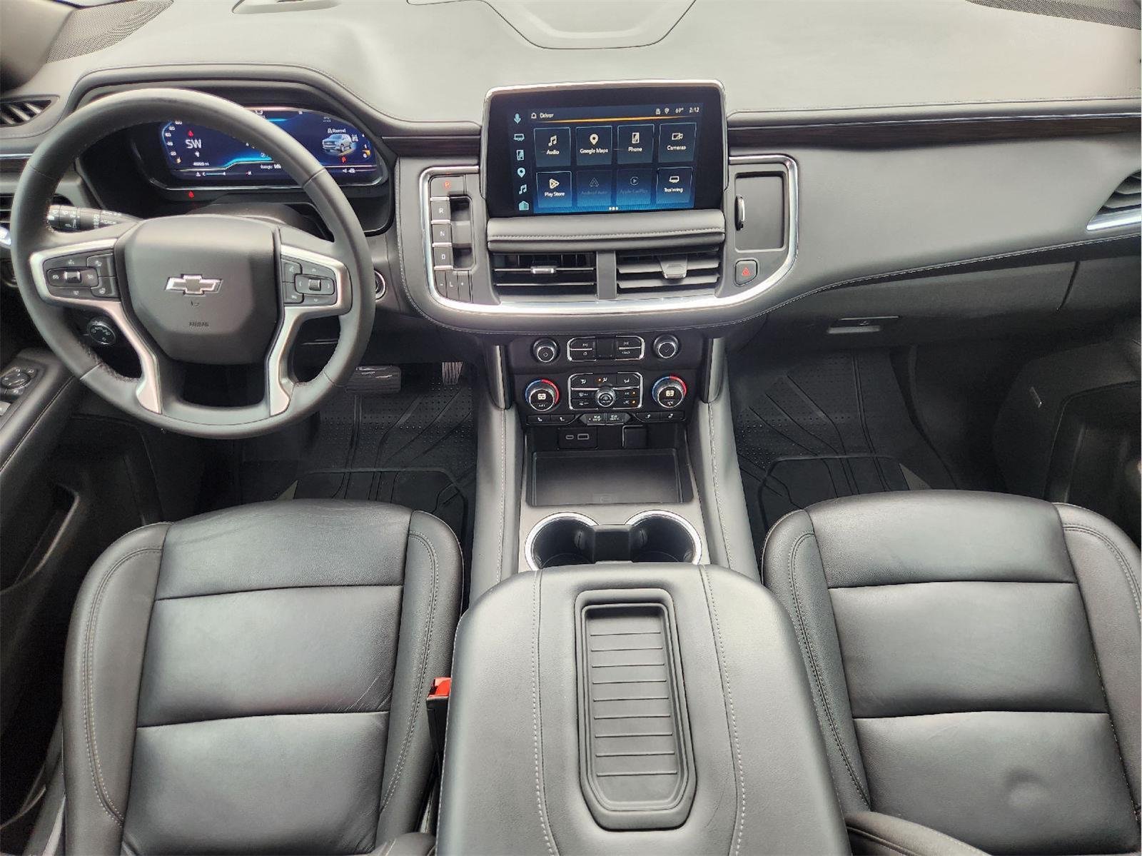 2024 Chevrolet Suburban photo 27 of 35