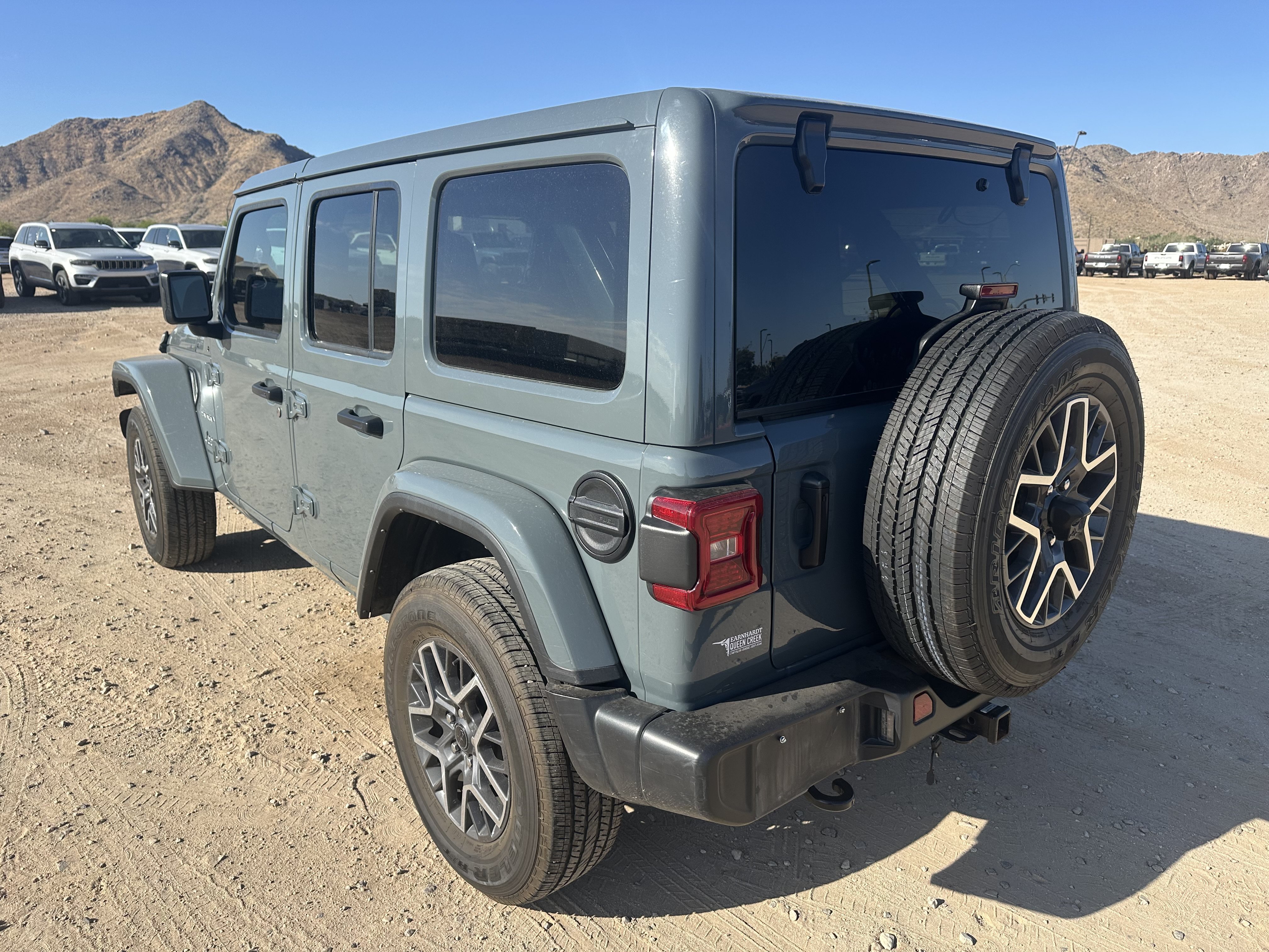 Used 2024 Anvil Clear Coat Jeep Sahara image 3