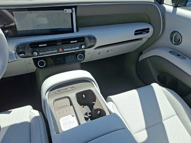 New 2027 Gray Hyundai SEL Premium image 11
