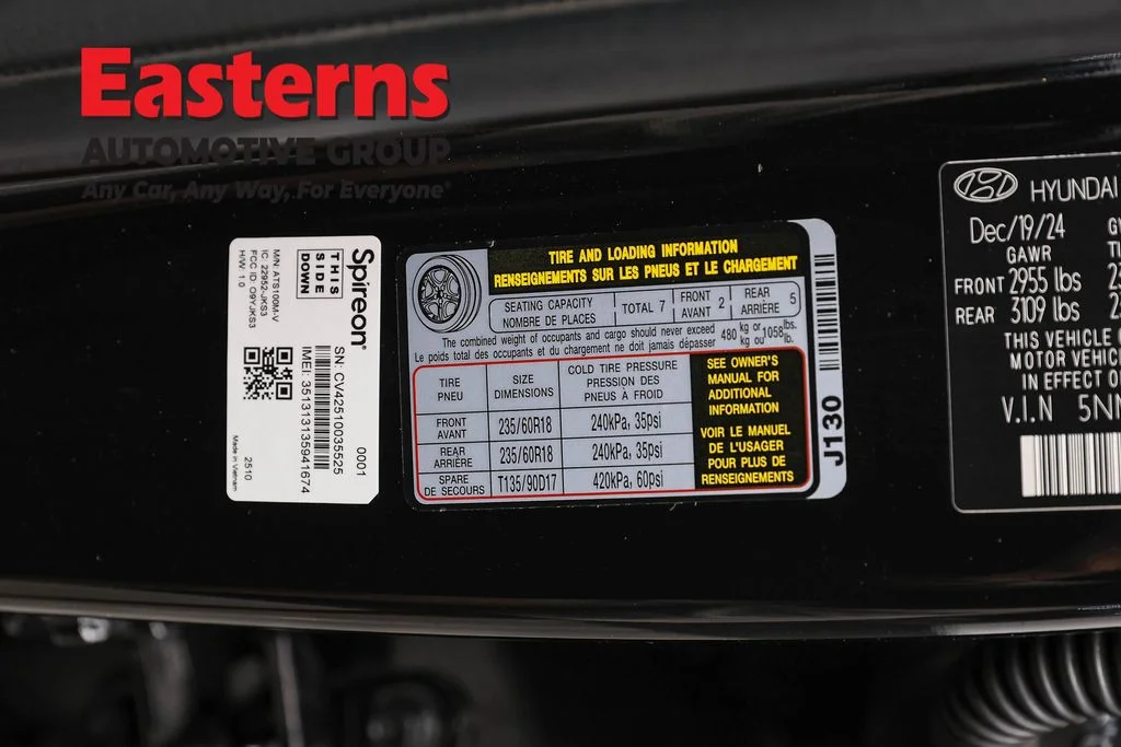 Used 2025 Black Hyundai SE image 34