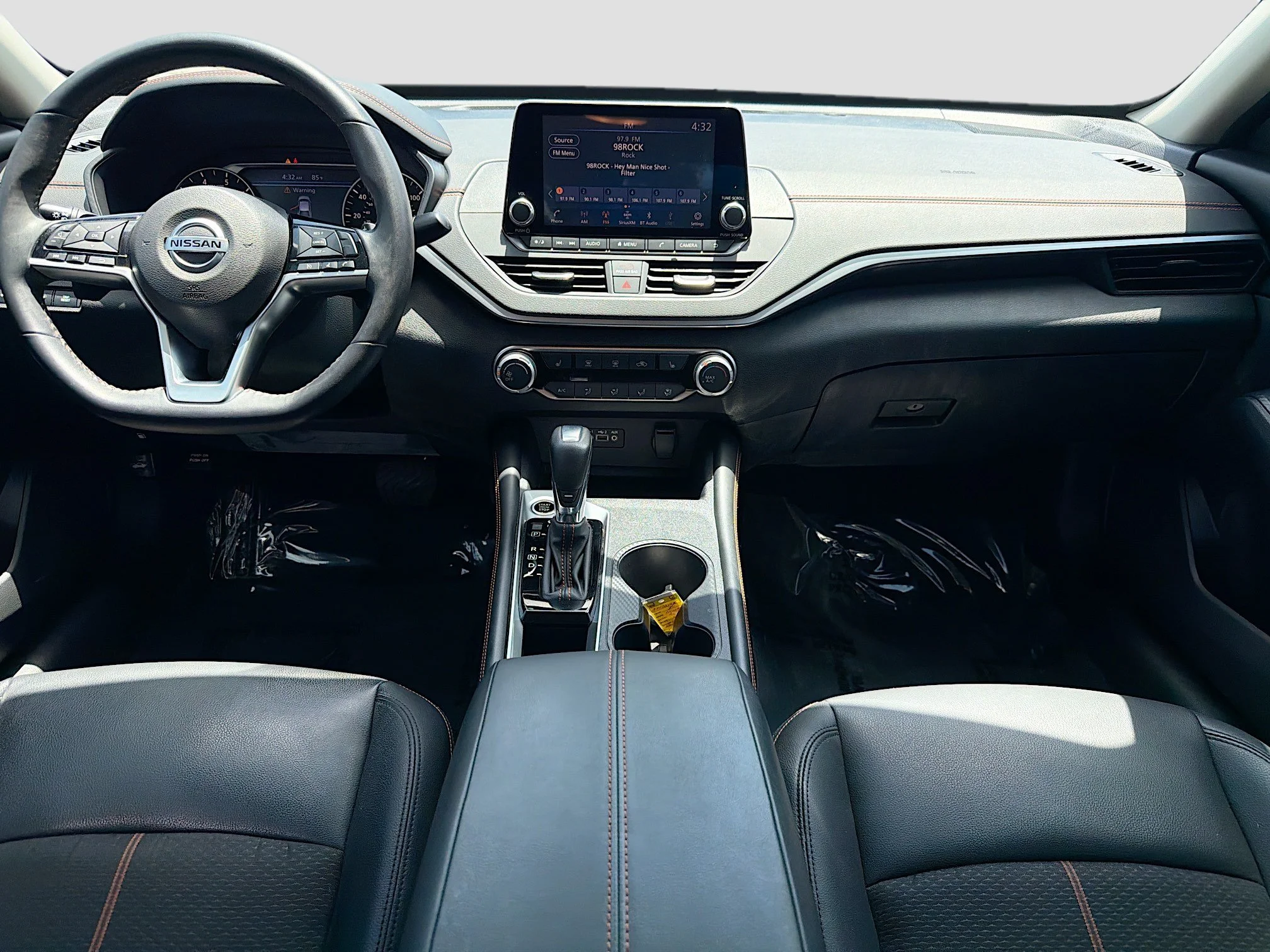 Used 2020 Super Black Nissan 2.5 SR image 17