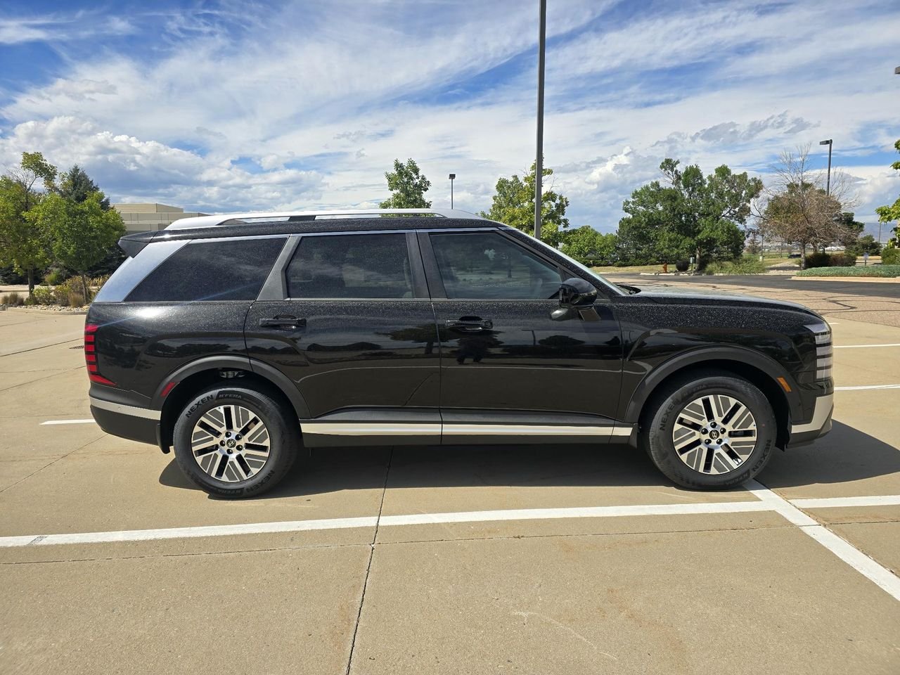 New 2027 Abyss Black Pearl Hyundai SEL Premium 7P image 7