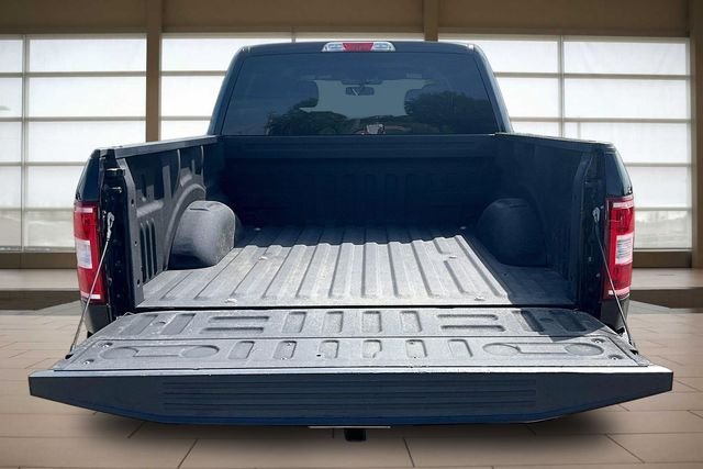 Used 2018 Black Ford XLT image 18
