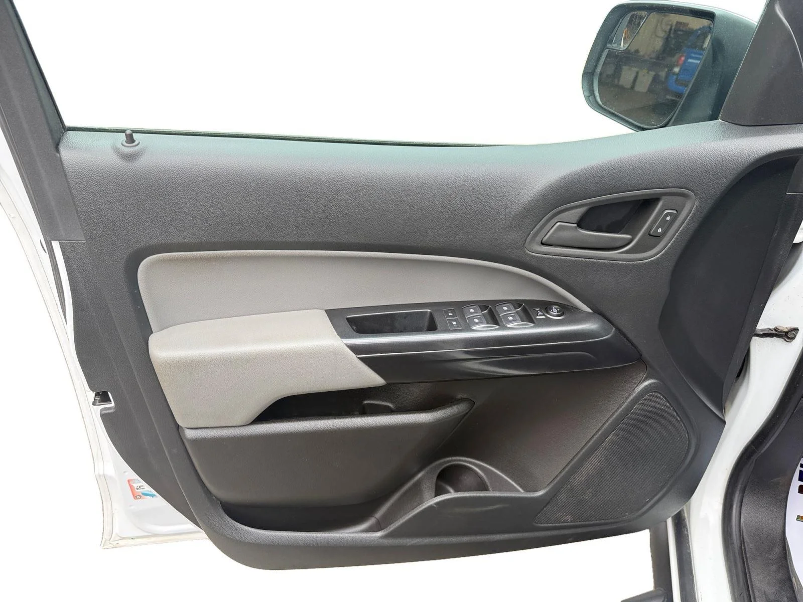 Used 2022 Summit White Chevrolet WT image 9