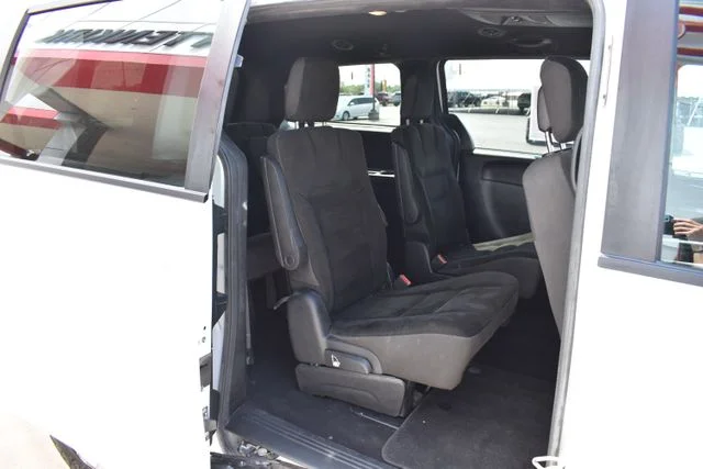 Used 2019 White Dodge SE image 18