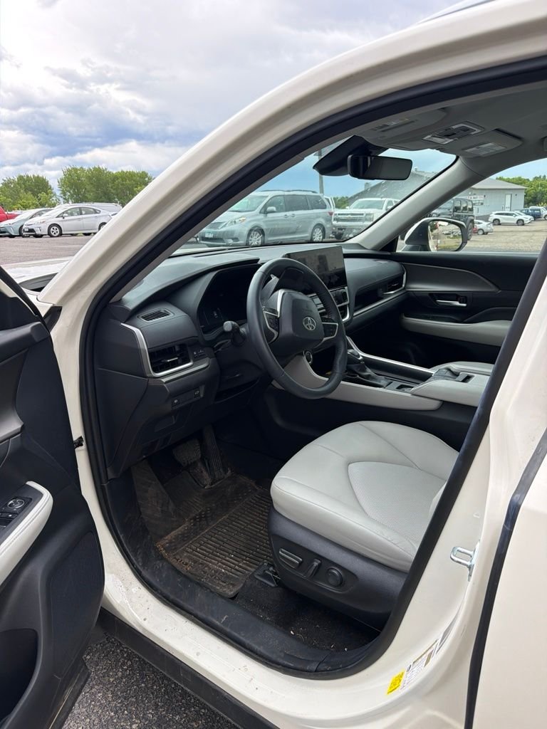 Used 2024 White Toyota XLE image 2