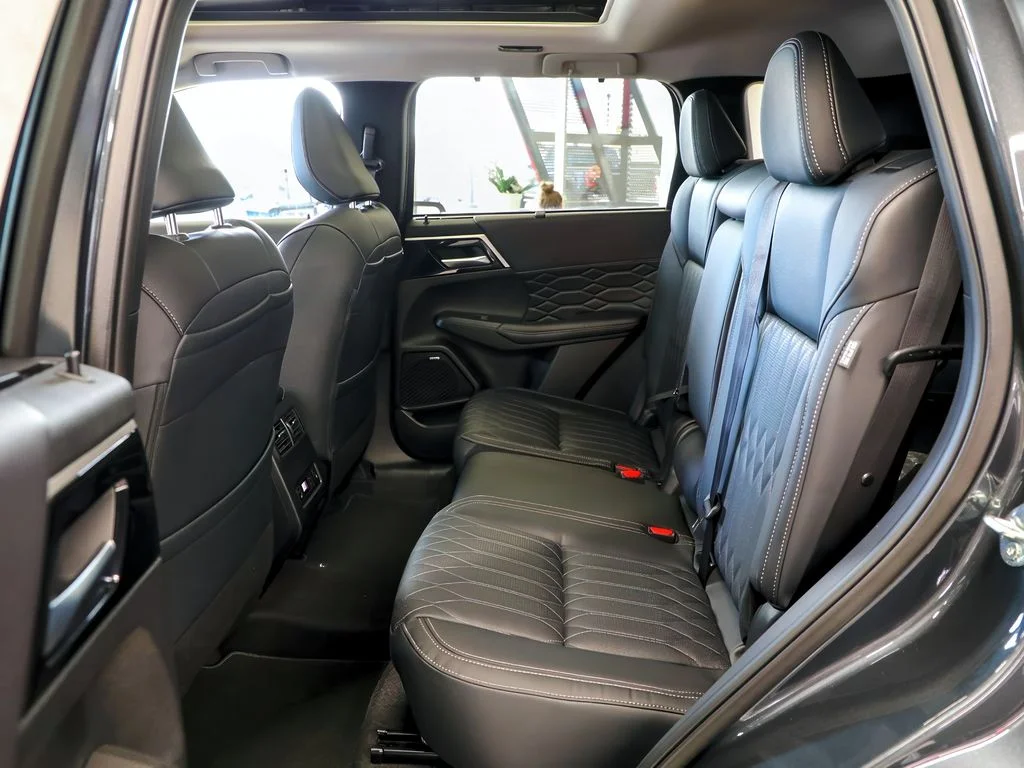 New 2026 Graphite Gray Mitsubishi SEL image 30