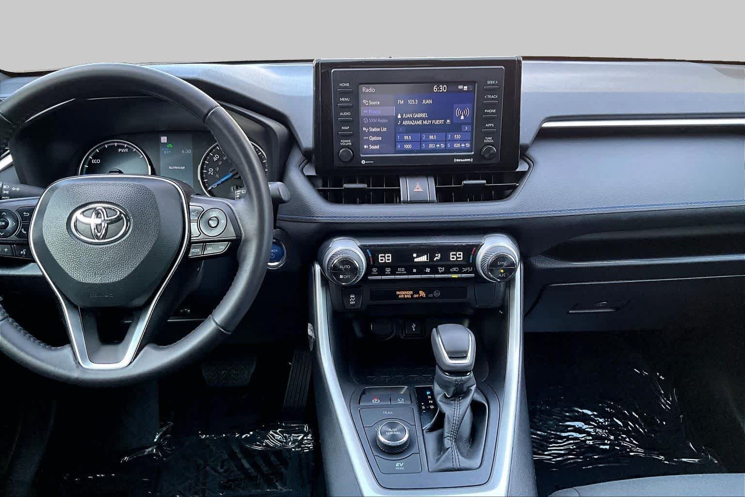 Used 2022 Blizzard Pearl Toyota Hybrid SE image 7
