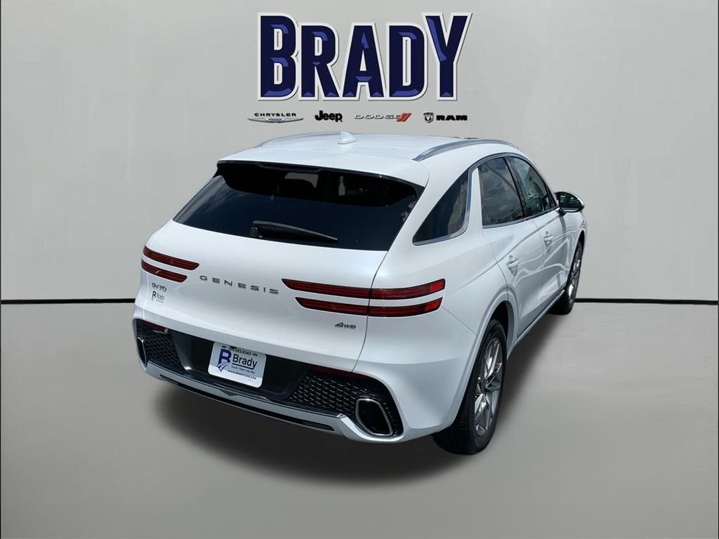 Used 2025 White Genesis 2.5T image 7