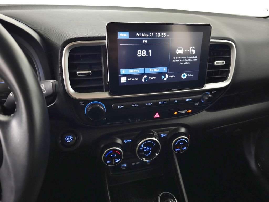 2025 Hyundai Venue SEL - Photo 23