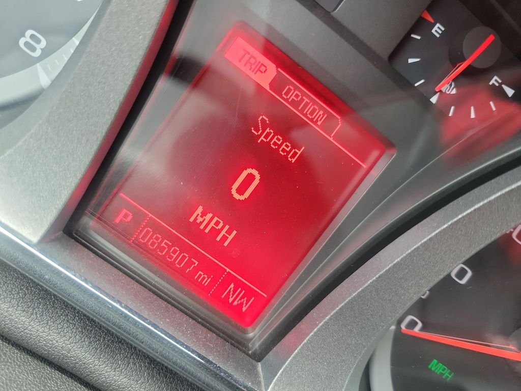 Used 2017 White GMC Denali image 38