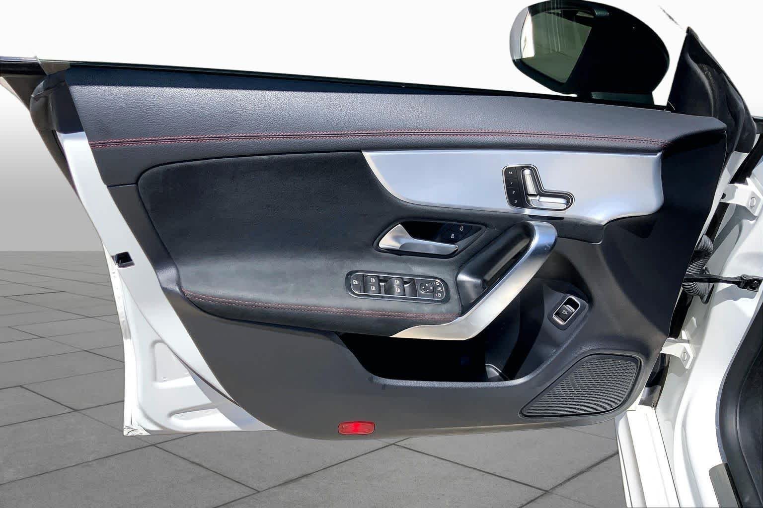 Used 2023 Polar White Mercedes-Benz CLA 250 image 21