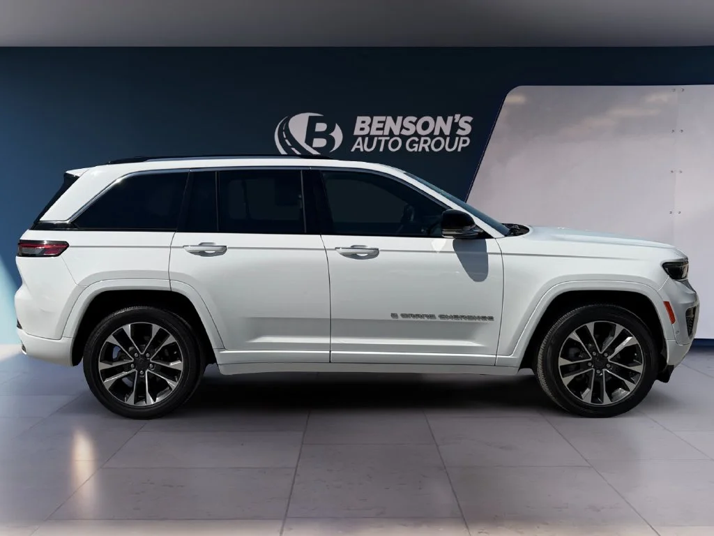 Used 2023 White Jeep Overland image 6