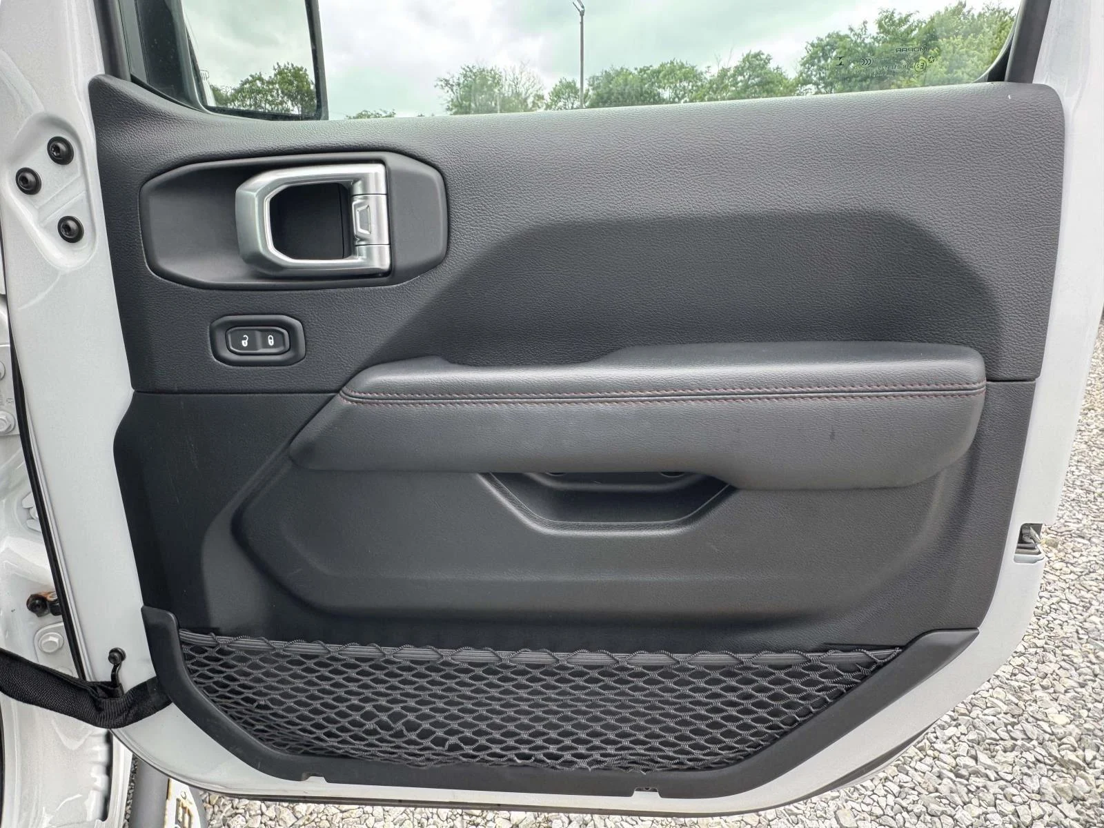 Used 2020 Bright White Clearcoat Jeep Rubicon image 17
