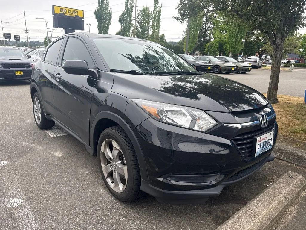 Used 2016 Black Honda LX image 1