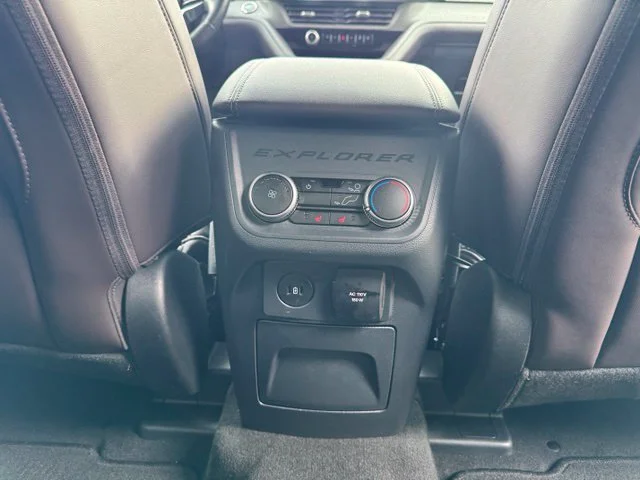 Used 2025 White Ford Platinum image 16