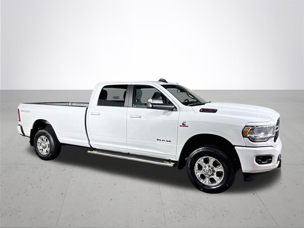 Used 2022 White Ram Big Horn image 4