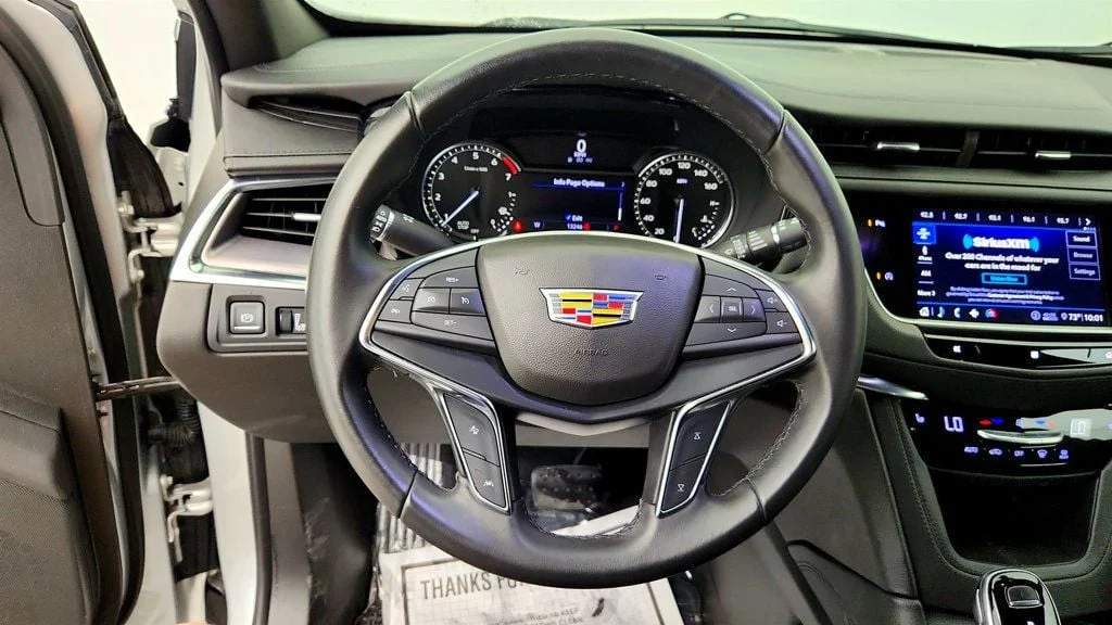 Used 2020 Radiant Silver Metallic Cadillac FWD 4dr Luxury image 12