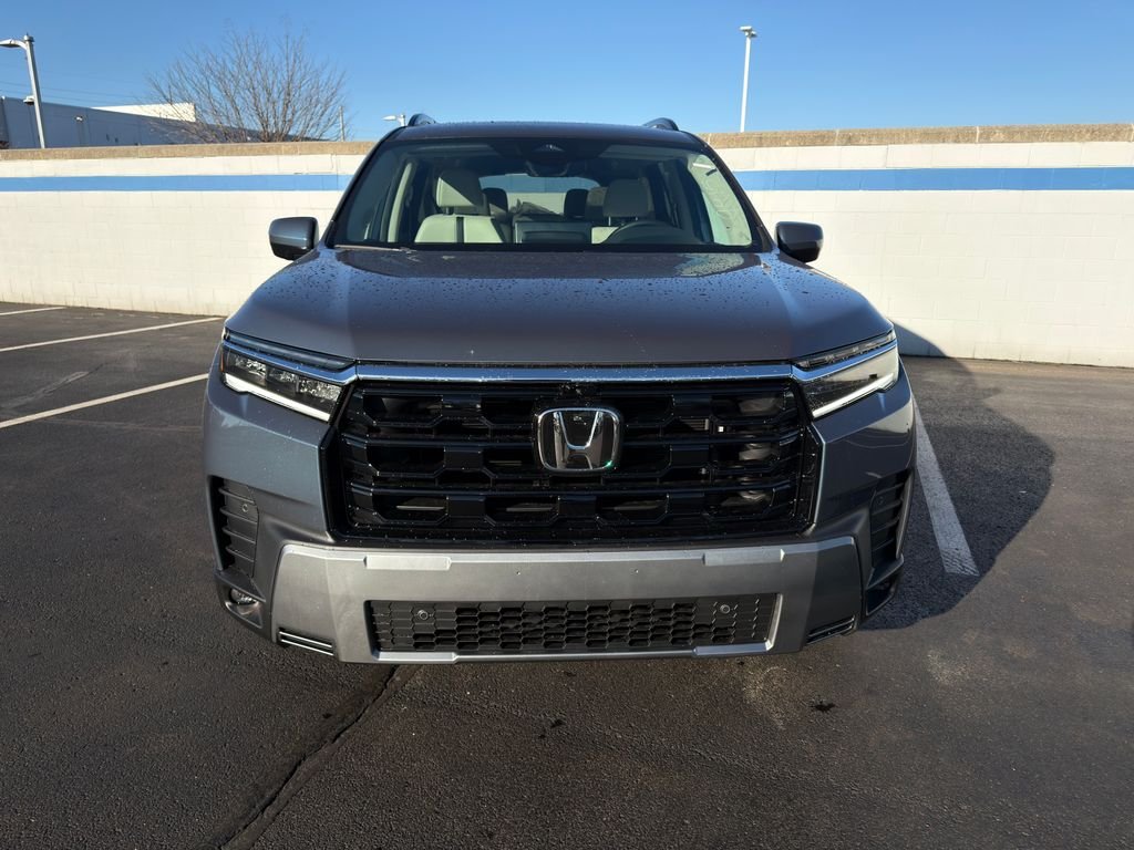 New 2026 Smoke Blue Pearl Honda Touring image 8