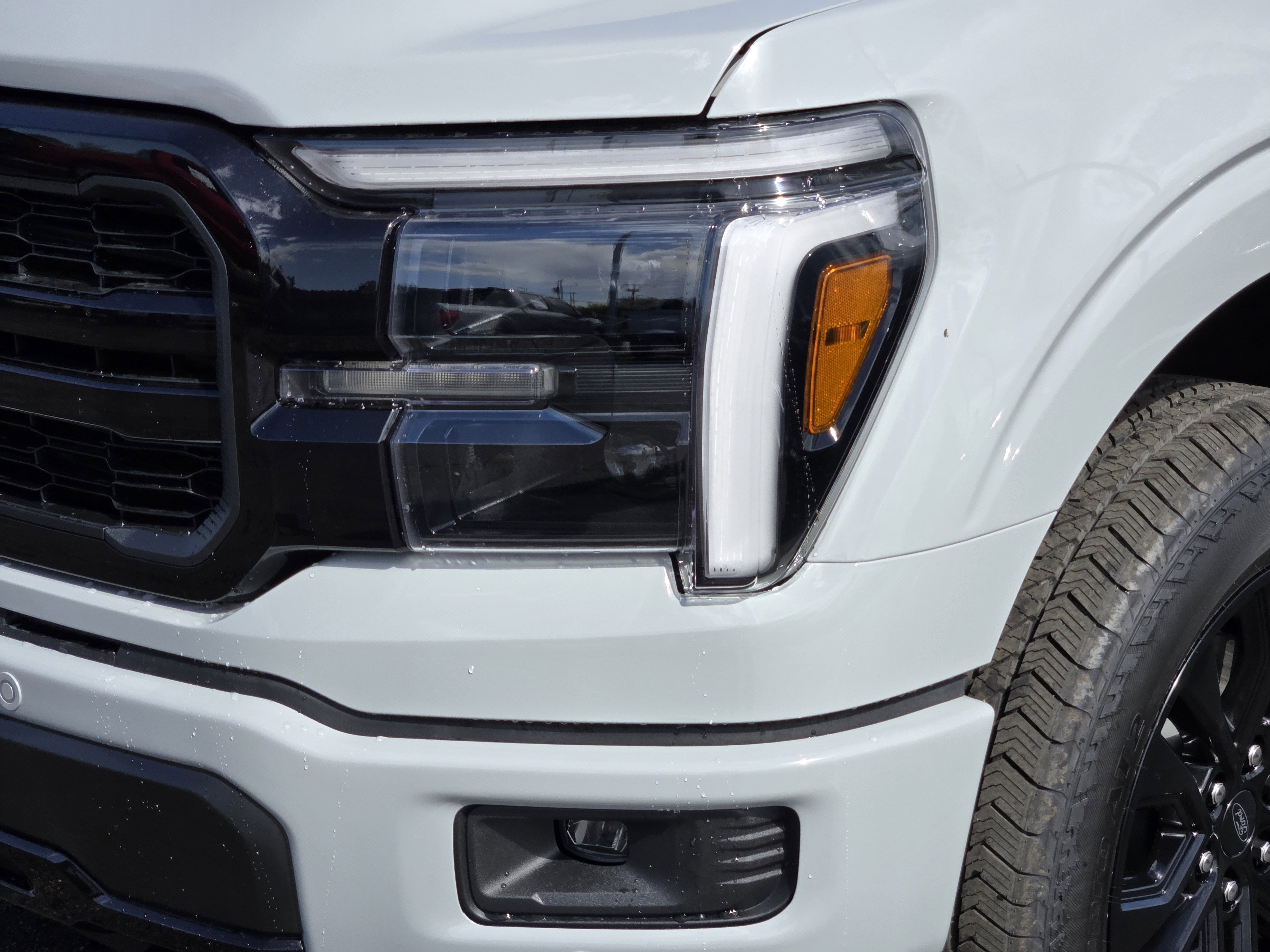 New 2026 Avalanche Ford Lariat image 5