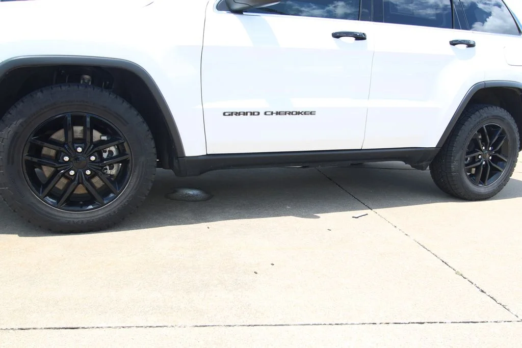 Used 2021 Bright White Clearcoat Jeep Limited image 10
