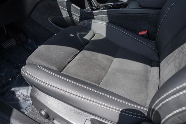Used 2023 Crystal White Volvo Ultimate image 35