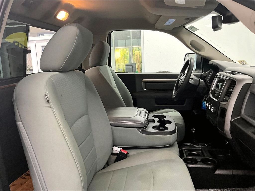 Used 2017 Bright Silver Clearcoat Metallic Ram Tradesman image 11