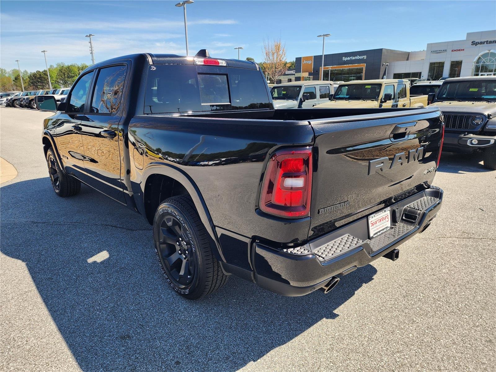 New 2026 Diamond Black Crystal Pearl-Coat Exterior Paint RAM Big Horn image 4