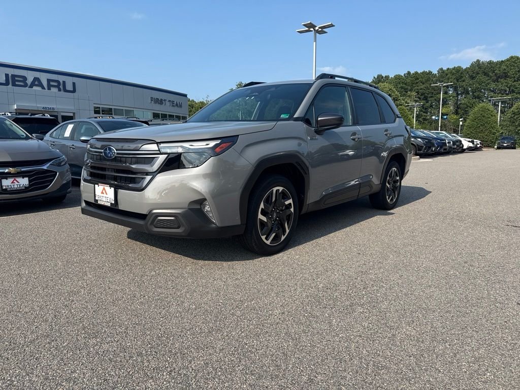 Used 2025 Beige Subaru Premium image 1