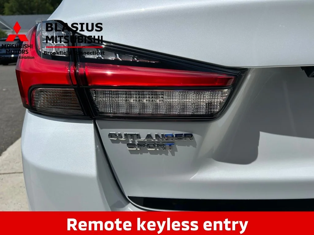 New 2025 White Mitsubishi 2.0 Trail Edition image 9
