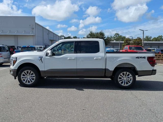Used 2025 Star White Ford King Ranch image 6