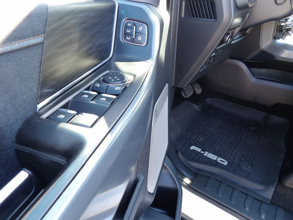 Used 2024 White Metallic Ford Lariat image 19