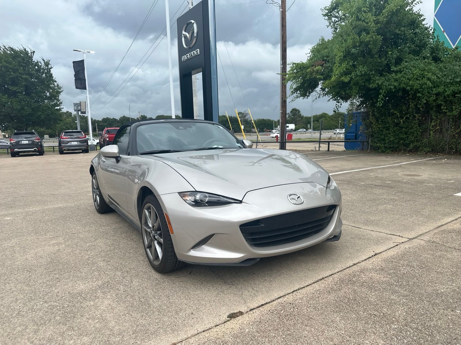 Certified Used 2023 Platinum Quartz Metallic Mazda Grand Touring image 3