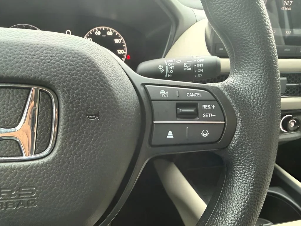 Used 2025 Silver Honda LX image 24