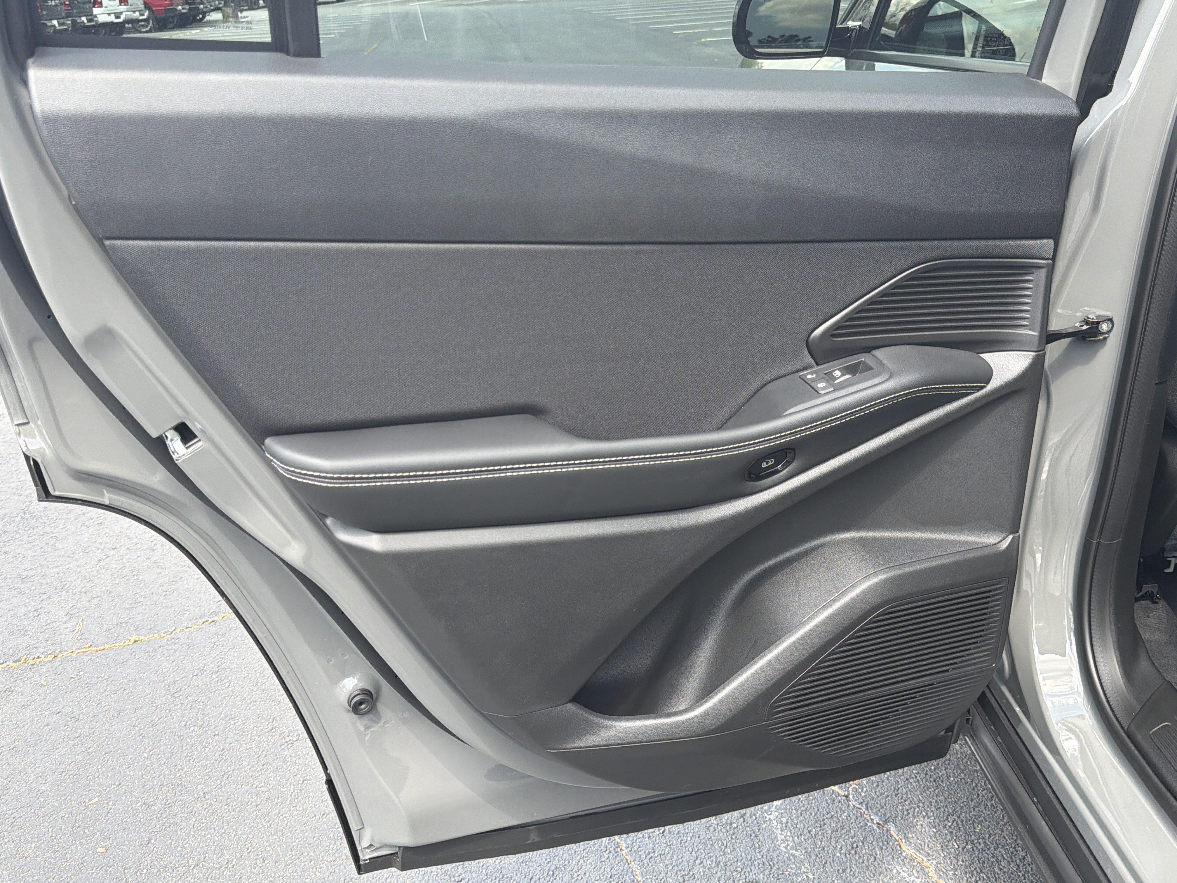 New 2026 Sting-Gray Clearcoat Jeep Laredo image 26