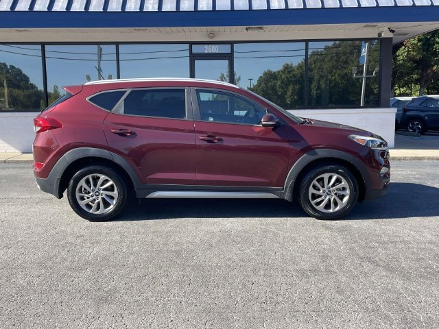 Used 2017 Ruby Hyundai Eco image 7