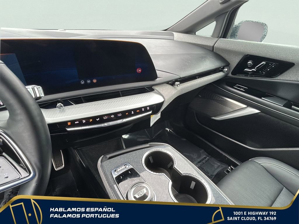 Used 2025 Crystal White Tricoat Cadillac Luxury 2 image 19
