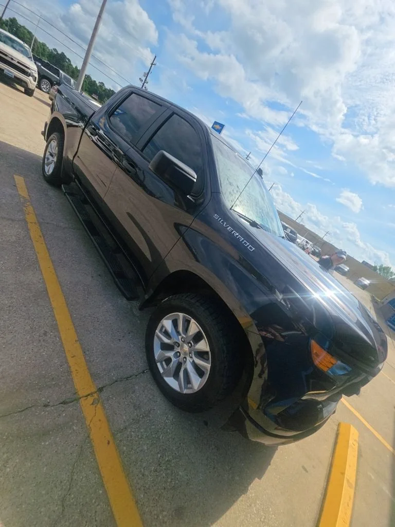 2022 Chevrolet Silverado 1500 Custom Crew Cab Short Box's photo