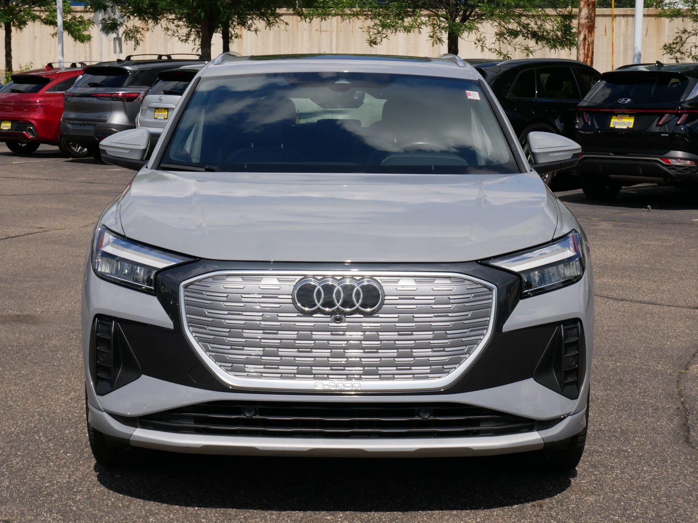 Used 2022 Audi Q4 e-tron Premium Plus with VIN WA1H2BFZ1NP057640 for sale in Saint Louis Park, Minnesota