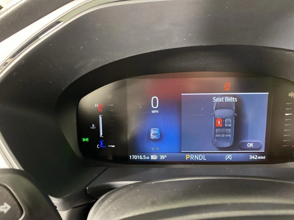 Used 2025 Agate Black Metallic Ford ST-Line image 19