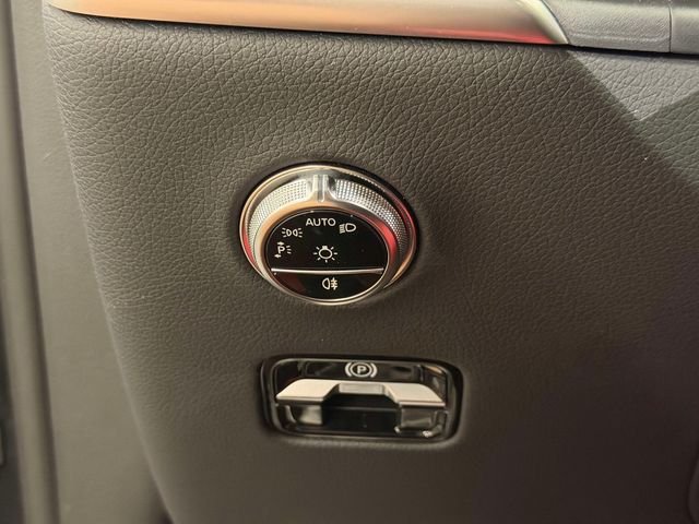 Certified Used 2024 Gray Mercedes-Benz GLC 300 image 21