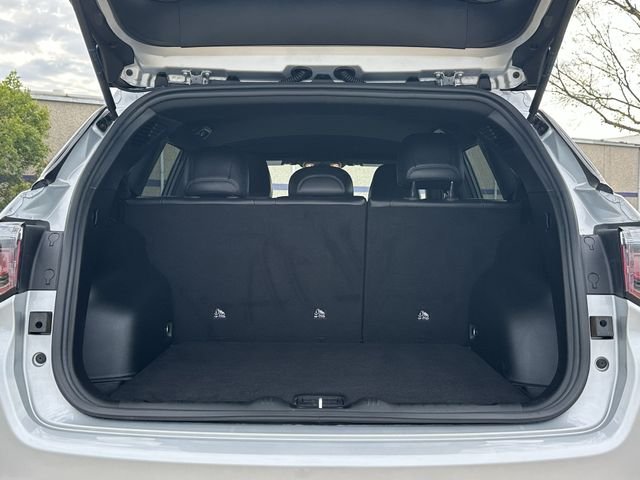 Used 2026 Silver Jeep Latitude image 28
