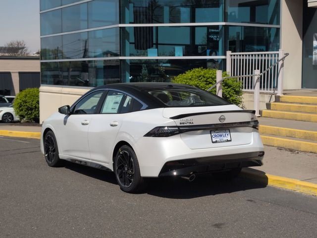 New 2026 Aspen White TriCoat / Super Black Two-tone Nissan SR image 5
