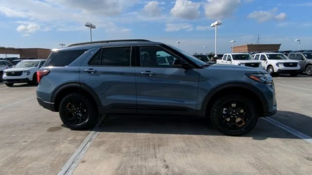 New 2026 Vapor Blue Metallic Ford Tremor® image 101