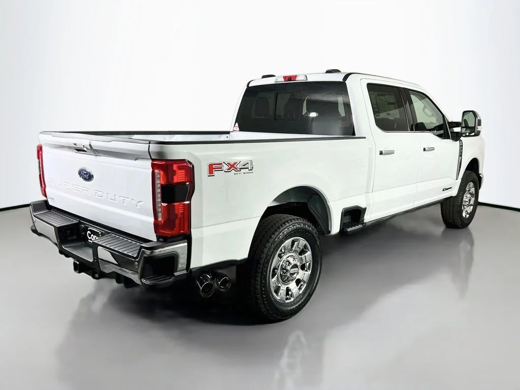 New 2026 Oxford White Ford Lariat image 15