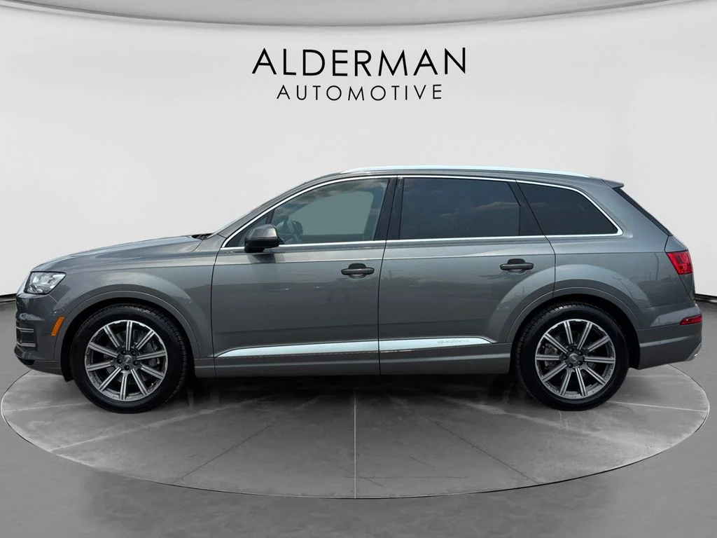 Used 2018 Gray Audi 3.0T Prestige image 2